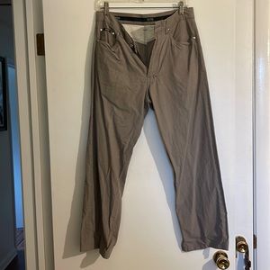 Hugo Boss pants size unknown